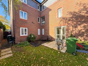 Photo 13- click for photo gallery